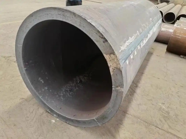 吉隆30CrMo大口径无缝钢管